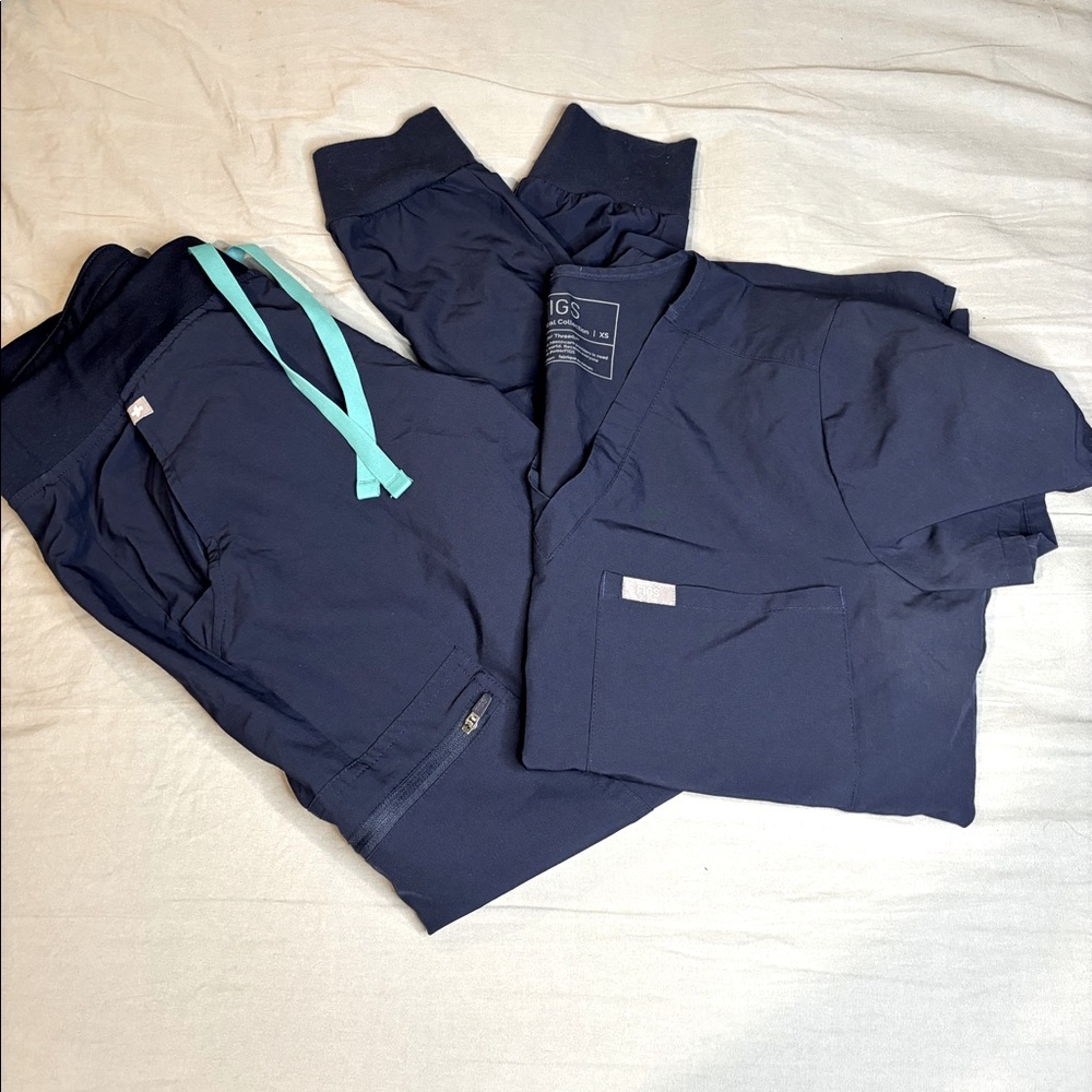 Figs Jogger Scrub Set